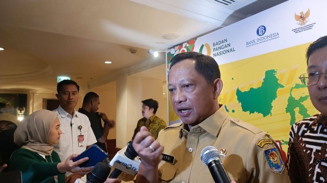 Menteri Dalam Negeri (Mendagri) Tito Karnavian dalam Hotel Borobudur, Jakarta, Senin (26/6/2023). Foto: Ghinaa Rahmatika/kumparan