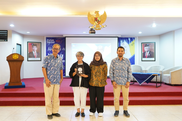 Bidang Kemahasiswaan Politeknik Harapan Bersama (Poltek Harber) bersama Gerakan Saya Perempuan Antikorupsi (SPAK) mengadakan kuliah umum anti korupsi (15/06/23).