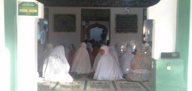 Jemaah Masjid Aolia Gunungkidul Salat Idul Adha Hari Ini | Kumparan.com