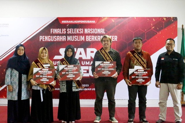 Pada kegiatan Starpreneurs kali ini, sebanyak tujuh orang meraih beasiswa pendidikan untuk mengikuti program kuliah selama satu tahun di Kampus Bisnis Umar Usman. (Minggu, 25/06)