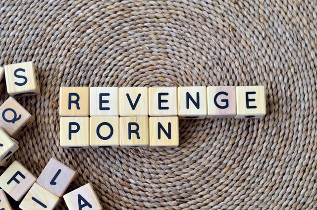 Ilustrasi revenge porn. Foto: sutadism/Shutterstock