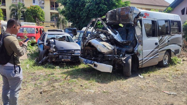 Kecelakaan Di Tol Solo-Ngawi, 3 Orang Tewas Dan 9 Luka | Kumparan.com