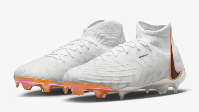 Sepatu sepak bola khusus wanita, Nike Luna Phantom. Foto: Dok. Nike