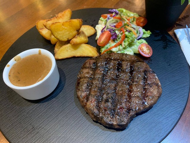 Tenderloin Wagyu Steak. Foto: Masruroh/Basra