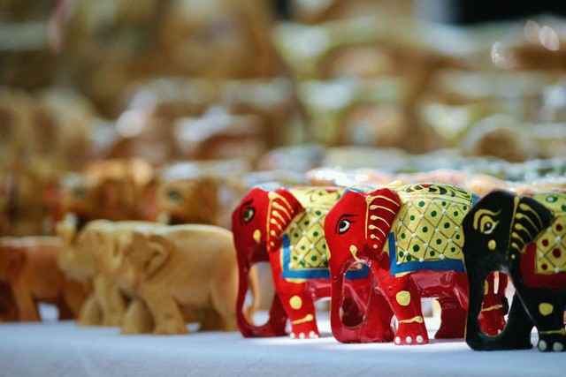 Ilustrasi Pemberian siapakah patung arca gajah yang terdapat di depan Museum Nasional. (Foto: Balaji Malliswamy | Unsplash.com)