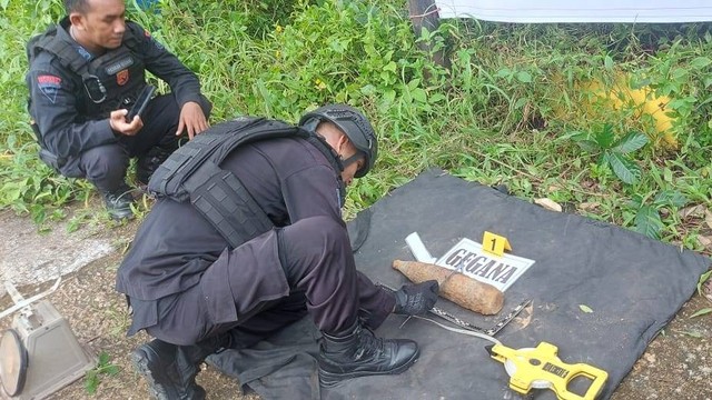 Penemuan Bom Militer di Kecamatan Sirimau, Kota Ambon, Minggu (2/7).  Foto: Dok. Istimewa