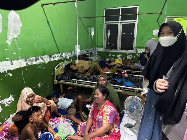 22 warga Desa Bontomarannu, Kecamatan Galesong Selatan, Kabupaten Takalar, Sulsel, keracunan makanan di pesta pernikahan. Foto: Dok. Istimewa