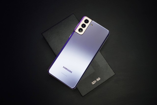 Ilustrasi Bagaimana Cara Screenshot HP Samsung? Foto: Unsplash/Anh Nhat