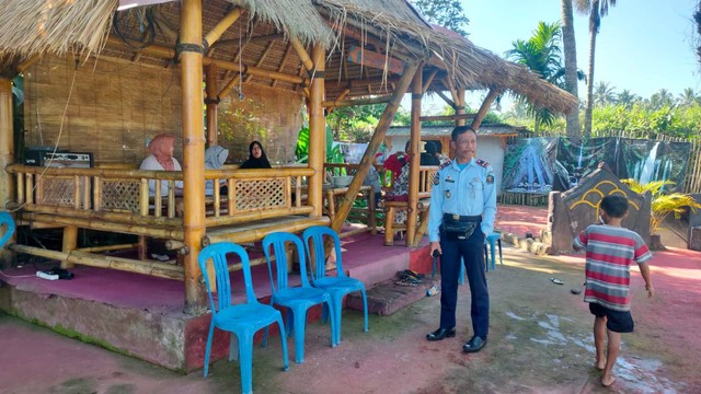 Kalapas Terbuka Lombok Tengah Kanwil Kemenkumham NTB Kontrol Situasi Kolam SAE.