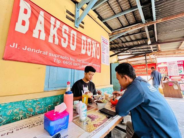 Menikmati Keautentikan Rasa Bakso Dono Yang Legend Sejak 80 An Di