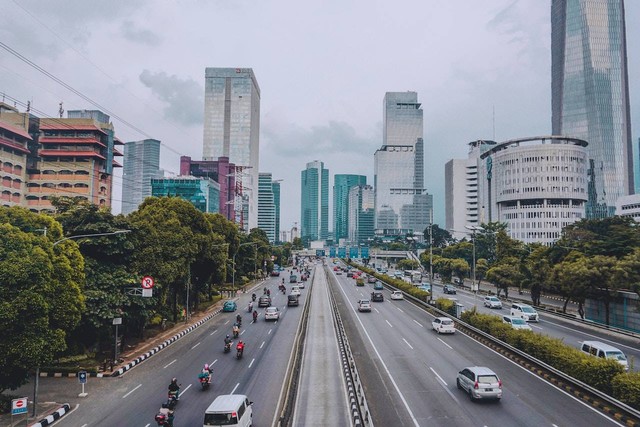 Ilustrasi kota metropolitan di Indonesia (Pexels)