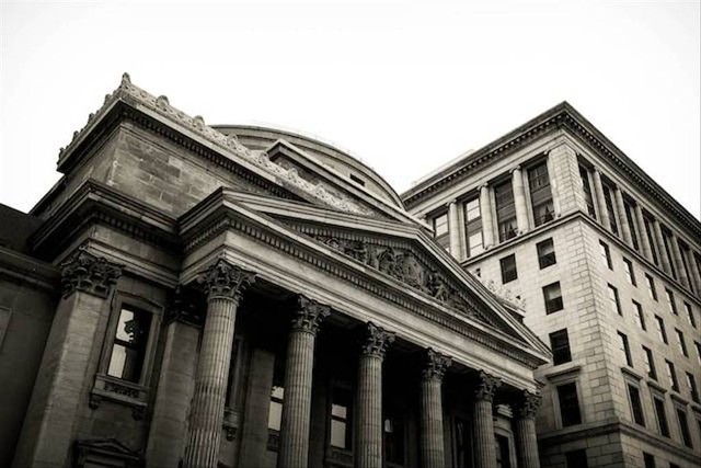 Ilustrasi bank dunia. Foto: Unsplash