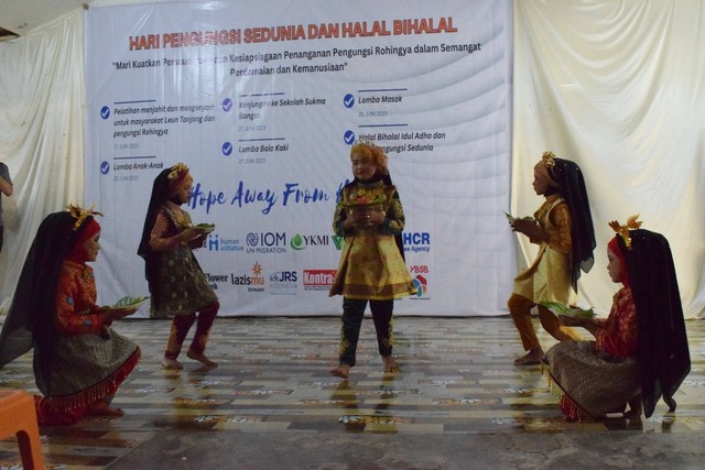 Pentas Seni Tari Aceh di Hari Pengungsi Sedunia