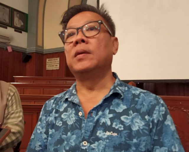 Freddy Istanto, pemerhati bangunan cagar budaya sekaligus founder Surabaya Heritage. Foto: Masruroh/basra