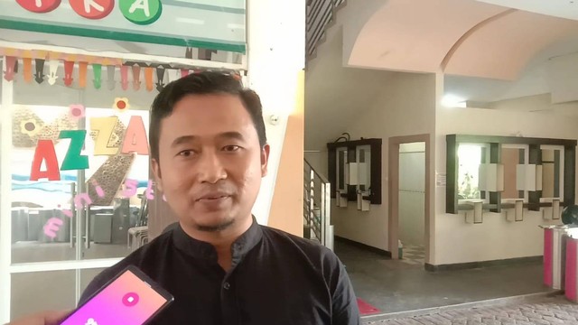 Kepala SD Az-Zahra, Iqbal Hafidz Hakim. | Foto: Istimewa