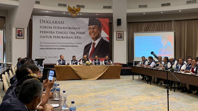 Deklarasi forum purnawirawan perwira tinggi TNI-Polri untuk Perubahan (FP3) di Yuan Hotel, Jakarta pada Kamis (6/7/2023). Foto: Luthfi Humam/kumparan