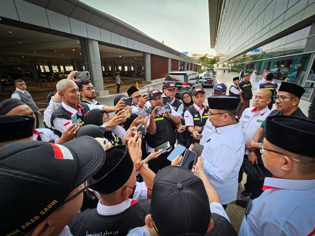 Menteri Agama Yaqut Cholil Qoumas jelang pulang haji 2023. Foto: Ahmad Romadoni/kumparan