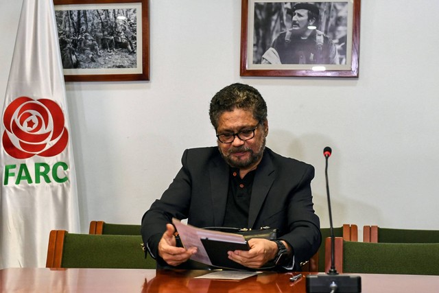 Ivan Marquez, kandidat senat untuk partai politik Common Alternative Revolutionary Force (FARC). Foto: LUIS ACOSTA/AFP