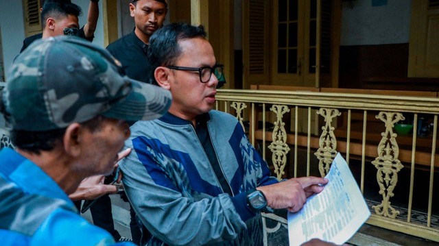 Wali Kota Bogor Bima Arya sidak ke lapangan terkait aduan dugaan kecurangan dalam proses penerimaan peserta didik baru (PPDB). Foto: Dok. Istimewa