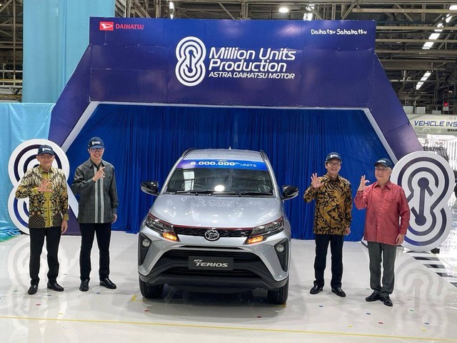 Seremoni produksi ke-8 juta unit PT Astra Daihatsu Motor (ADM) di ADM Sunter Assembly Plant, Jakarta, Jumat (7/7/2023). Foto: Sena Pratama/kumparan