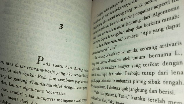 Bab tiga dalam buku Rumah Kaca, Pramoedya Ananta Toer. Merupakan buku terakhir dalam tetralogi Buru sekaligus bentuk perwujudan sejarah dan sastra. (foto: dokumen pribadi)