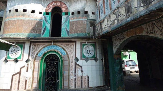 Masjid Seribu Pintu (Sumber: Google Maps)