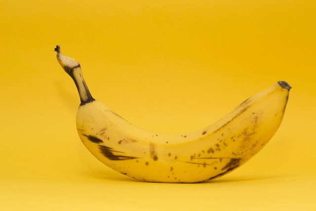 Ilustrasi Cara Buat Bolu Pisang Panggang. Unsplash/Markus Spiske