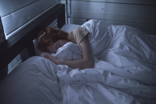 Ilustrasi Cara agar Cepat Tidur dan Tidak Begadang, Foto: pexels/Ivan Oboleninov