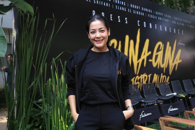 Artis Lulu Tobing hadir di konferensi pers film Guna Guna Istri Muda di kawasan Duren Tiga, Jakarta, Kamis, (13/7/2023). Foto: Agus Apriyanto