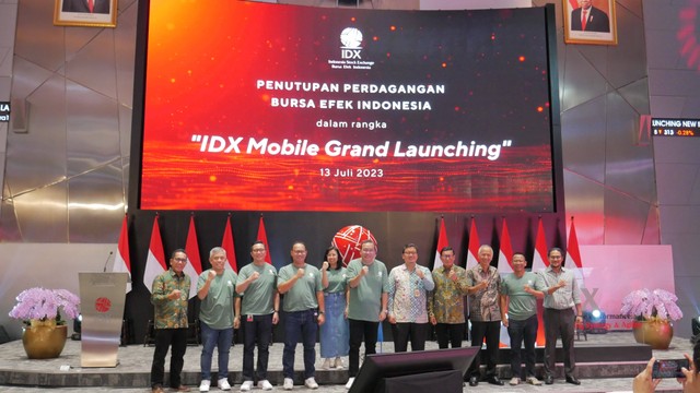 Bursa Efek Indonesia (BEI) meluncurkan aplikasi bernama IDX Mobile, Kamis (13/5/2023). Foto: BEI