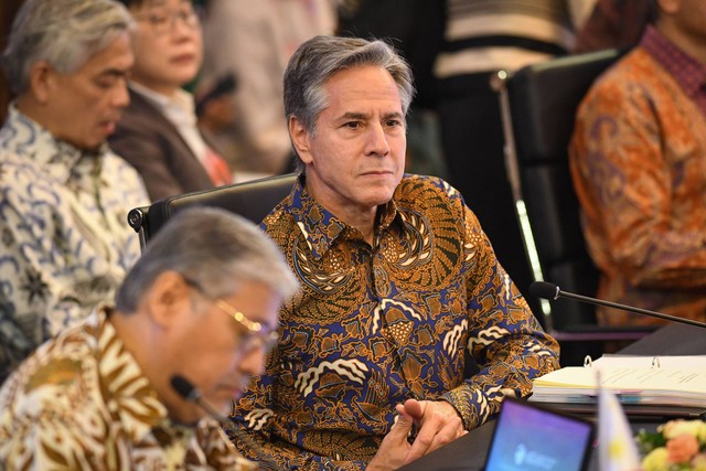 Menlu Amerika Serikat Antony J. Blinken mengikuti Pertemuan Ke-13 Menteri Luar Negeri KTT Asia Timur (EAS FMM) di Jakarta, Jumat (14/7/2023). Foto: Aditya Pradana Putra/ANTARA FOTO