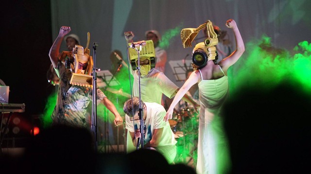 Konser Majelis Lidah Berduri (Melbi) bertajuk Hujan Orang Mati di Artjog 2023, Jumat (14/7). Foto: Arif UT/Pandangan Jogja