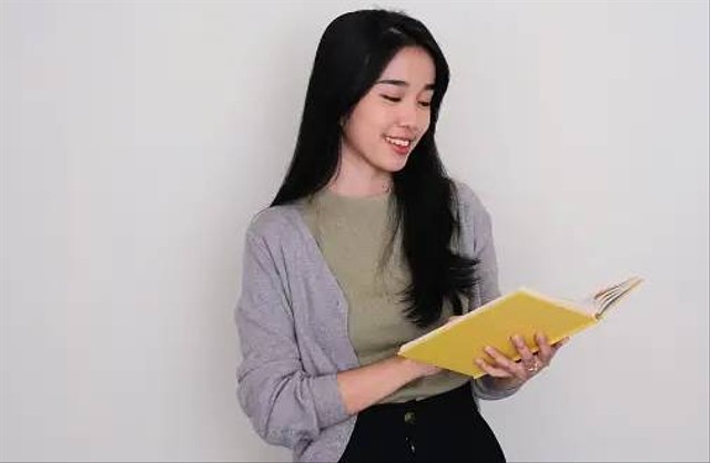 Ilustrasi Surat untuk Kakak OSIS MPLS Singkat Sumber Unsplash/Khrisna Tejo