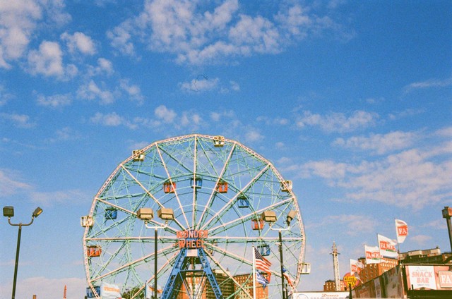 Ilustrasi Allianz Ecopark adalah, sumber: Unsplash/AmmyPerring