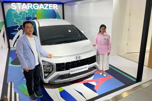 PT Hyundai Motors Indonesia (HMID) meluncurkan varian baru Hyundai Stargazer Essential di Jakarta (17/7/2023). Foto: Sena Pratama/kumparan