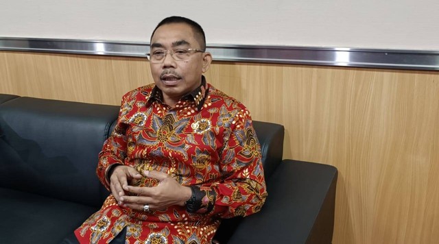 Ketua Fraksi PDIP DPRD DKI Jakarta Gembong Warsono. Foto: Annisa Thahira Madina/kumparan