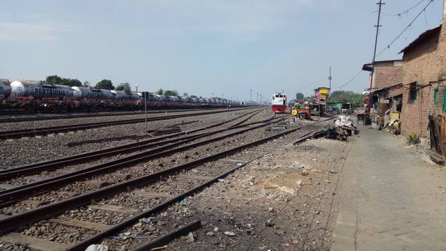 Stasiun Sidotopo, stasiun dengan jalur kereta api terbanyak di Indonesia Foto: Shutterstock