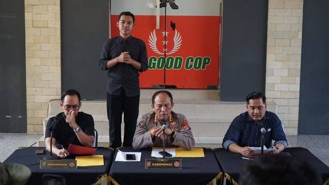 Konferensi pers Polda DIY terkait kasus pembunuhan dengan mutilasi di Sleman di Ditreskrimum Polda DIY pada Selasa (18/7). Foto: Arif UT/Pandangan Jogja