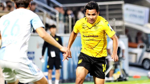 Asnawi Mangkualam saat membela Jeonnam Dragons. Foto: Jeonnam Dragons