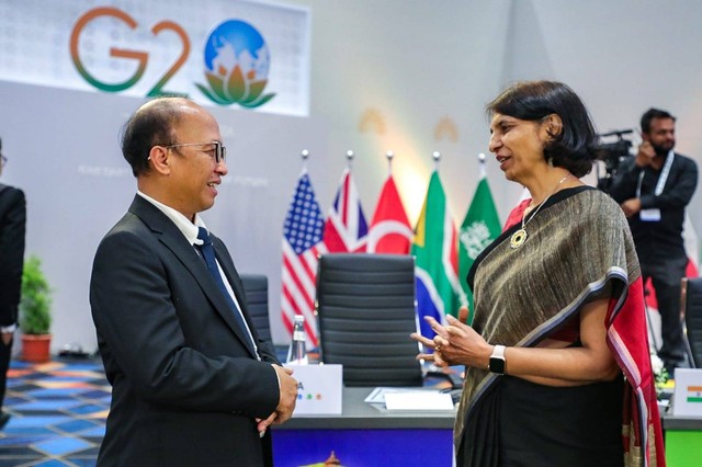 Sekjen Kemnaker Anwar Sanusi menghadiri Pertemuan the 4th G20 Employment Working Group (EWG) di Indore, India pada Rabu (19/7/2023). Foto: Kemnaker RI