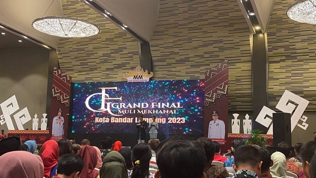 Grand Final Muli Mekhanai Kota Bandar Lampung di Ballroom Novotel. | Foto: Lampung Geh