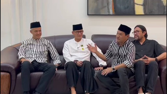 Bacapres PDIP Ganjar Pranowo dan Ketua Bappilu PPP Sandiaga Uno bertemu di kediaman eks Bupati Bogor Rahmat Yasin di kawasan Bojonggede, Kabupaten Bogor, Sabtu (22/7/2023). Foto: Dok. PDIP