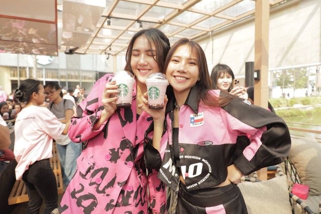 Kolaborasi Starbucks dengan Blackpink.
 Foto: Dok. Starbucks Indonesia