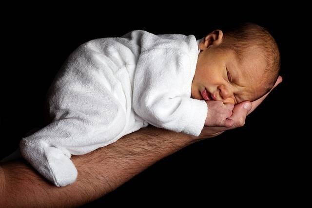 Ucapan selamat untuk bayi baru lahir. Foto hanya ilustrasi. Sumber foto: Pixabay/PublicDomainPictures