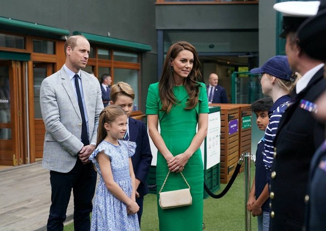 Kate Middleton saat hadiri pertandingan Wimbledon. Foto: Pool via REUTERS