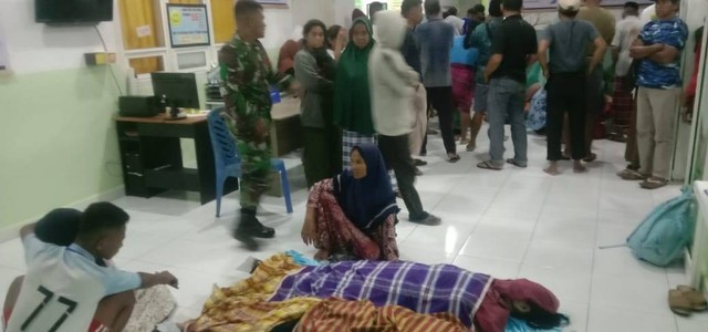 Korban kapal tenggelam. Dok: Humas Basarnas Kendari