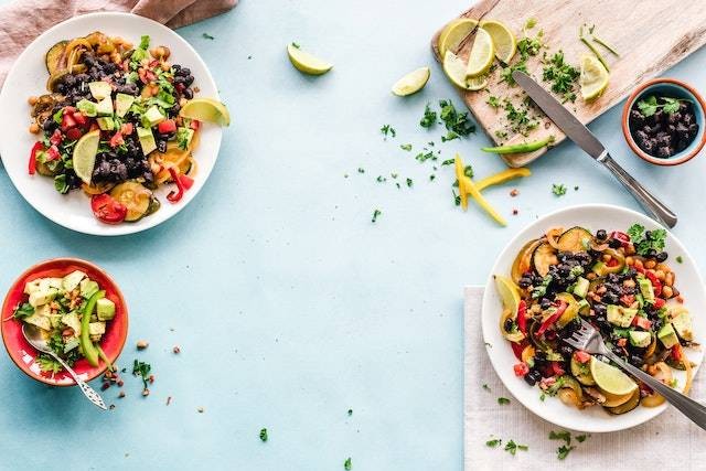 Ilustrasi restoran vegetarian di Bogor, sumber foto: pexels.com/Ella Olsson