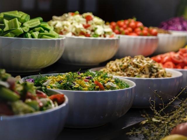 Restoran Vegetarian di Jakarta. Foto hanya ilustrasi. Sumber foto: Unsplash/Engin Akyurt