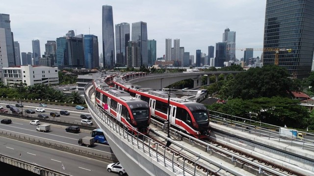 Uji coba operasional terbatas LRT Jabodebek dengan penumpang undangan belum dapat dilaksanakan. Foto: Dok. PT KCIC