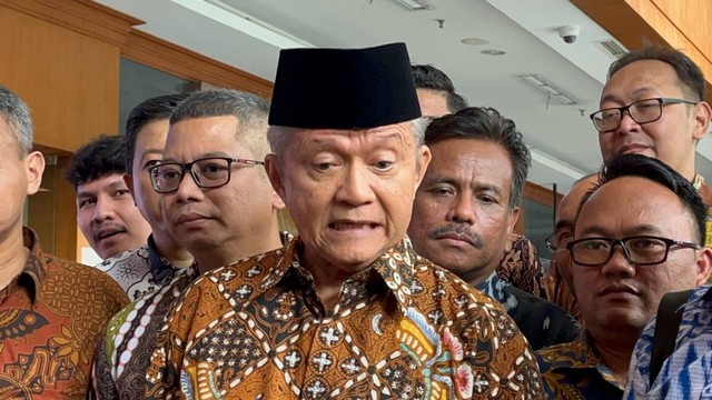 Wakil Ketua MUI Anwar Abbas di Pengadilan Negeri Jakarta Pusat, Rabu (26/7/2023). Foto: Haya Syahira/kumparan